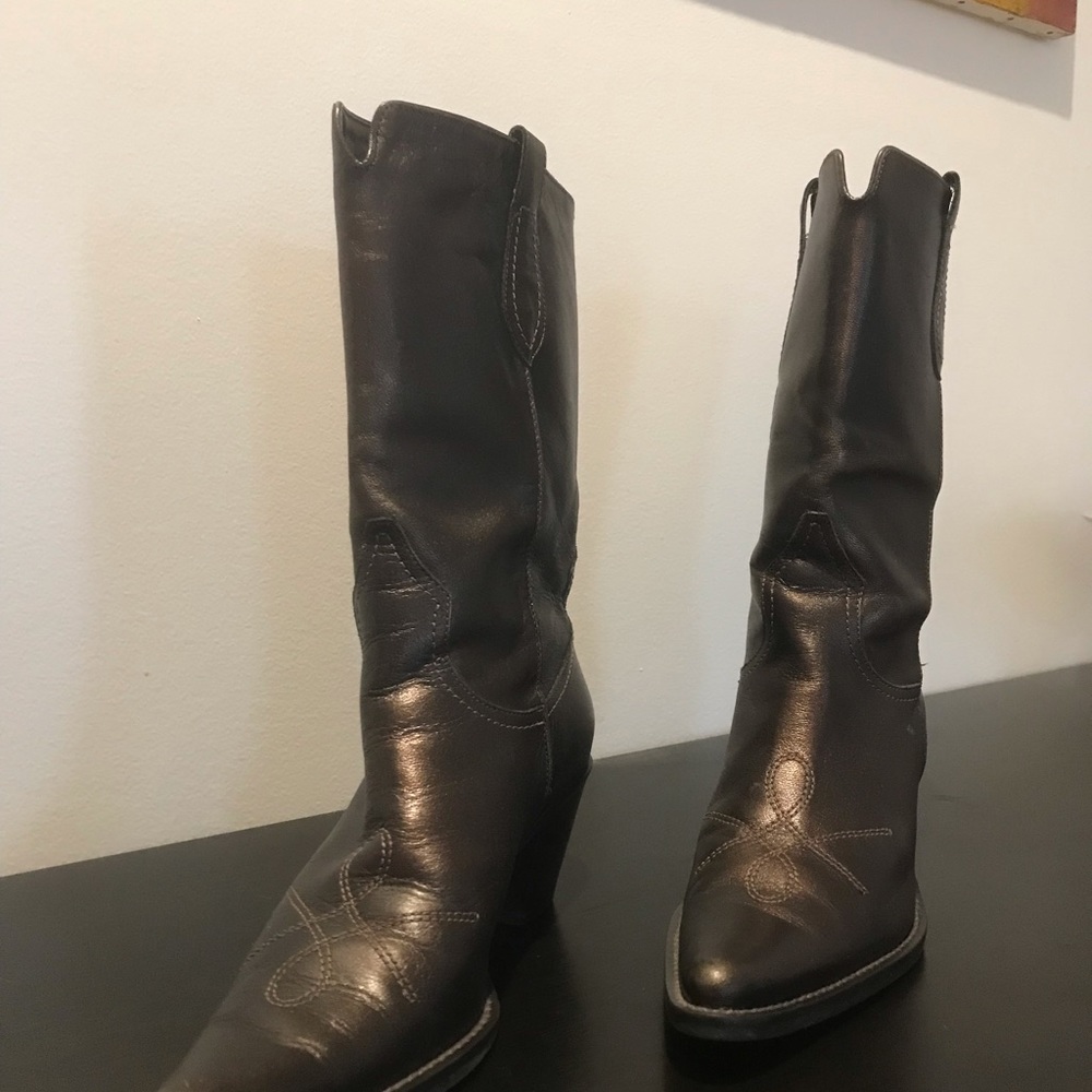 Boots Cowboy style